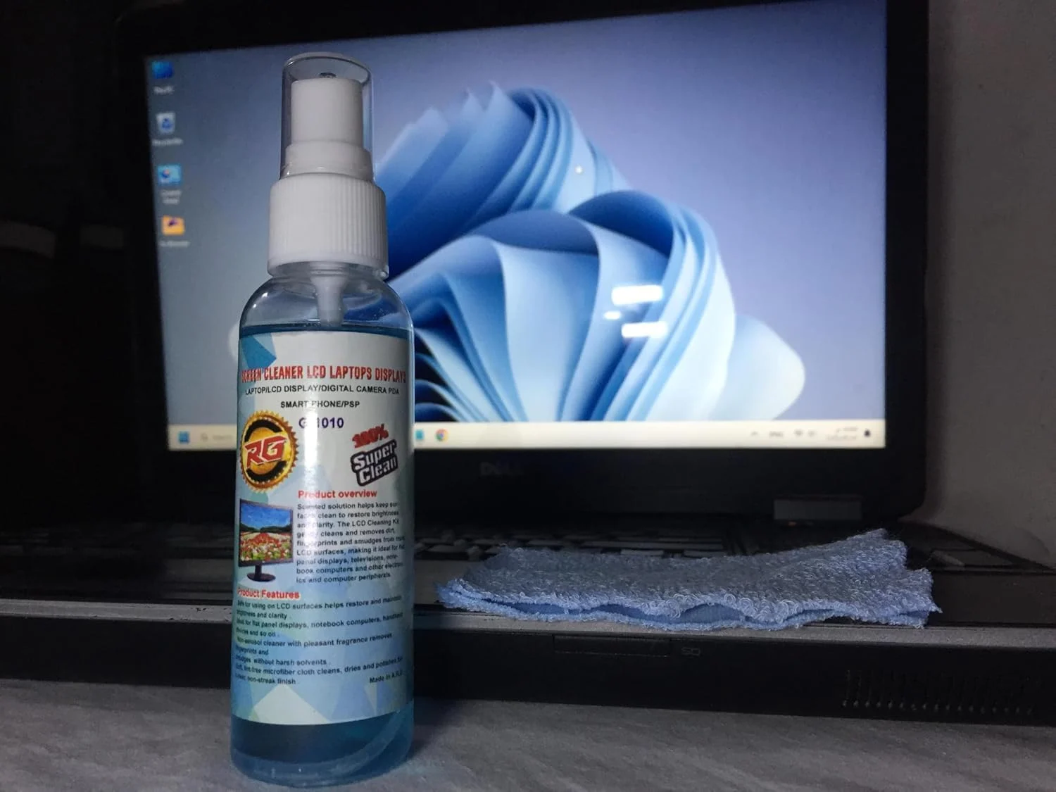 LCD Screen Cleaner Kit for Laptop, Camera, PCs, Smart Phone, PSP, 100ml